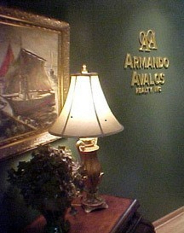 Armando Avalos Realty Office